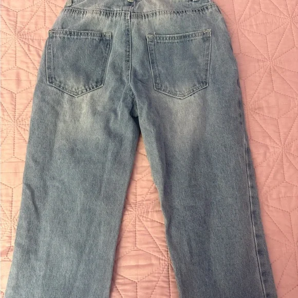 Embroidered Floral Straight Leg Jeans - Picture 7 of 7